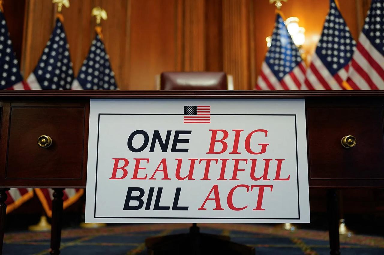 Dự luật "Big Beautiful Bill" sẽ làm nợ và lưu thông tiền tăng mạnh