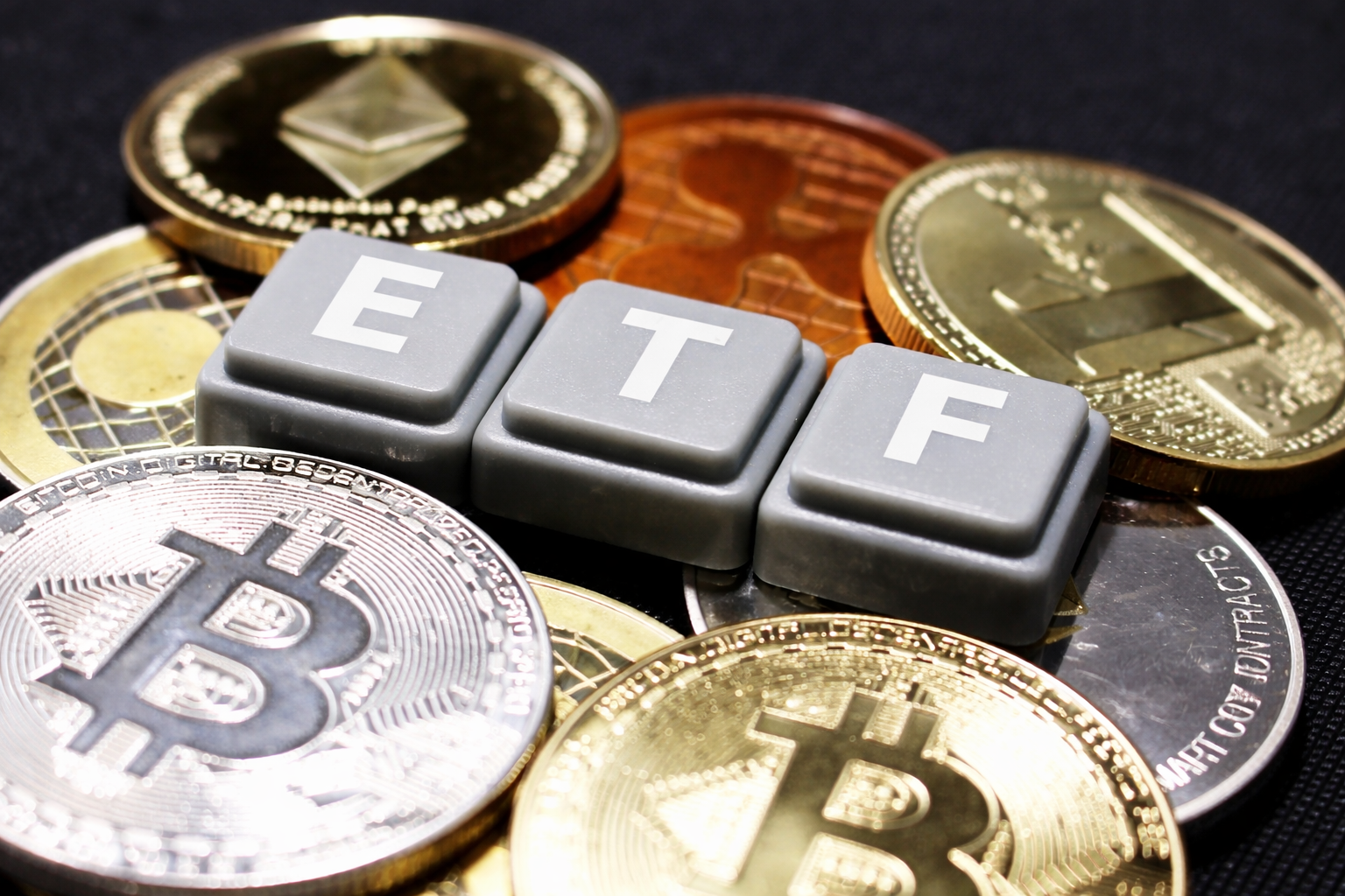 Dòng tiền đảo chiều mạnh mẽ: ETF Bitcoin Spot hút ròng hơn 560 triệu USD chỉ trong một ngày