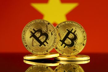 Nhà đầu tư Việt Nam tìm cơ hội altcoin tháng 4/2026 qua dữ liệu search